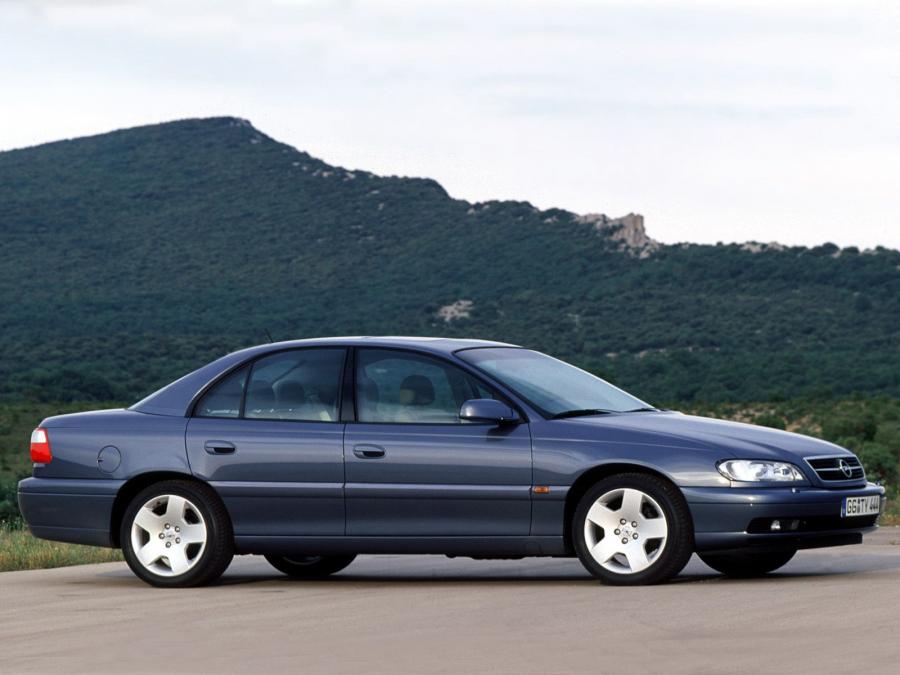  Opel Omega 1999 года  (фото 15 из 30)